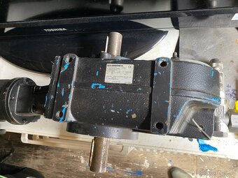 MOTORY//PREVODOVKY//OCASKA//RIDGID//KARDANY//HELUKABEL - 11