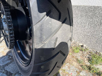 Suzuki DL 650 V-Strom - 11