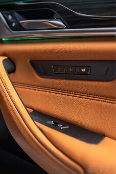 BMW 530d xDrive G30 Luxury Line | 360° kamery | Head-Up | - 11