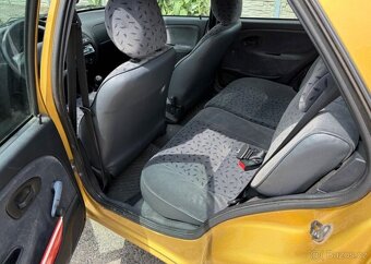 Citroën Saxo 1,1 i platná stk , dobrý stav benzín - 11