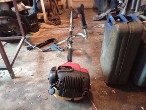 Zahradní technika sekačka,strunovka, vlečka, drtič, - 11