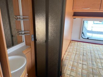 Knaus Blueline 450, 4 osoby, bojler, sprcha, stan, fr.postel - 11