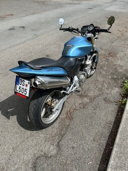 Pronájem motorky Honda Hornet 600 - 11