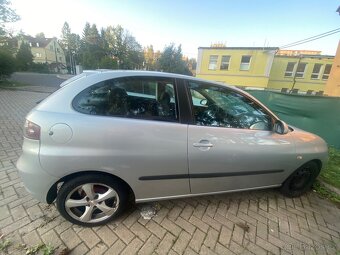 Seat Ibiza 1.4 16V 55 kW – na náhradní díly nebo opravu - 11