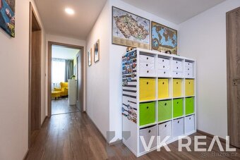 Prodej bytu 3+kk/L, sklep, garáž, OV, cca 100m2 vč. lodžie a - 11