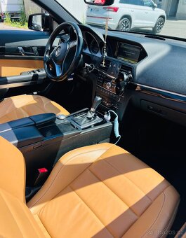 MERCEDES-BENZ E 220 CDI KABRIOLET - 11