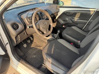 Toyota Aygo X 1.0i 2018 129TM klima pojizdne - 11