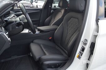 BMW Řada 5, 530e/xDrive/H&K/Skladem - 11