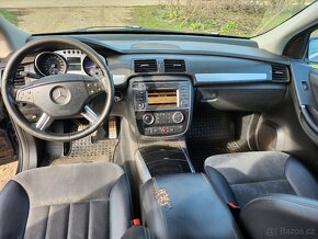 Rozprodam na dily... Mercedes R320 cdi w251 - 11