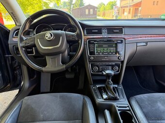 Škoda Superb combi DSG 2.0 TSI 147 kW rok 2011 - 11