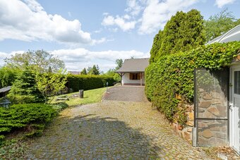 Prodej rodinného domu 600 m² / pozemek 3352 m²  obec Plískov - 11