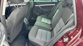 Škoda Octavia 1.6TDi VÝHŘEV SED., 100%KM - 11