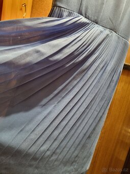 Elegantní společenské šaty - 11