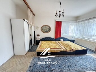 Pronájem prostorného  bytu, s balkonem a krbem-  2+1, 102 m2 - 11