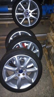 5x108 r18 235/40 R18 ET55 Ford. Nové gumy - 11