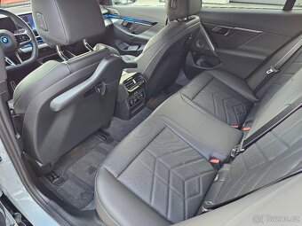 BMW Řada 5, 550e xDrive - 11