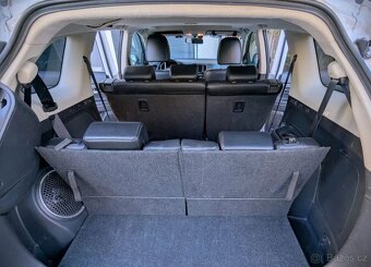 Mitsubishi Outlander 2.0 Instyle,Navi 4WD CVT - 11