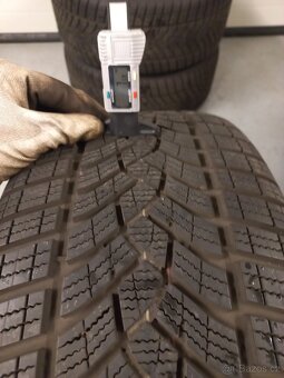 BMW 4 G26 i4 zimní Styling 853 Goodyear 245 45 R18 8 mm - 11