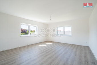 Prodej rodinného domu, 330 m², Dolní Jirčany - 11