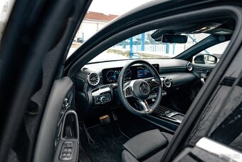 Mercedes-Benz A 200 - AMG Line - 11
