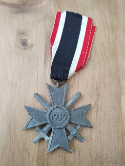 Nález na půdě odznaky wehrmacht z druhé světové války - 11