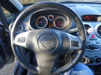 Opel Corsa 1.2i r.v.2011 (63 kw) Koupeno v ČR - 11