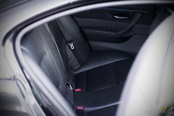 BMW E90 335i - 11
