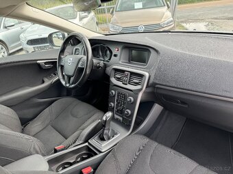 Volvo V40 2.0 i 90KW 1 Majitel manual 6ti-kvalt - 11
