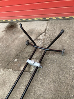 Stojan reklamní, prodejní, pojízdný 500 kč - 11