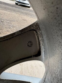 Alu kola original Škoda  16” spectrum - 11