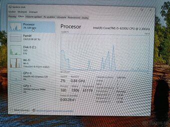 ASUS 4K VivoBook VM590U, model U555UB + 24" monitor - 11
