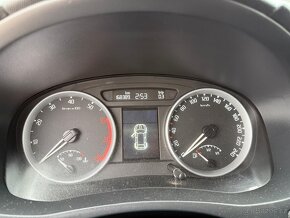 Škoda Roomster - 11