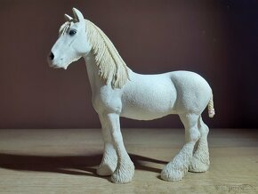 SCHLEICH Koně  SBĚRATELSKĒ FIGURKY 104 - 11