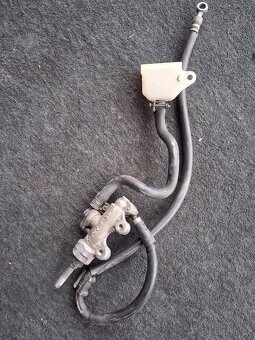 SUZUKI GSX-R 750 - 11