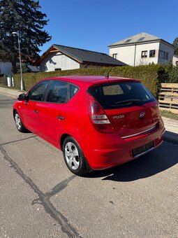 Hyundai I 30  1,4 i 16 V - 11