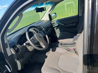 Nissan Navara D40 2.5TD 126kw, 4x4, Webasto, Hardtop - 11