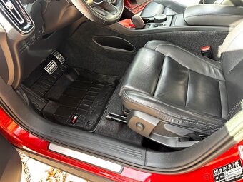 Prodám Volvo XC40 D4 140kw AWD automat R design,super stav - 11