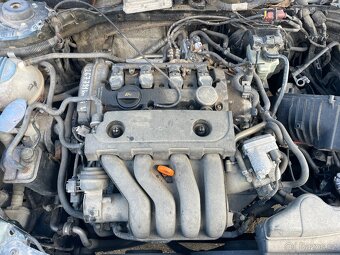 Škoda Octavia II NÁHRADNÍ DÍLY - 11