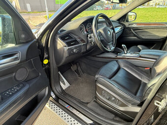 BMW X6 M50d, 280 kW, 6/2013, max. výbava vč. soft close - 11