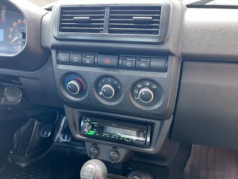 Lada Niva, 4x4 Luxe Klimatizace 2025 r.v. - 11