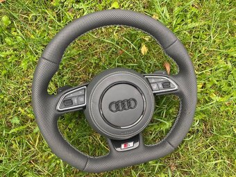 VYHRIVANY AUDI VOLANT ZREZANY - PERFOROVANA KUZE - 11