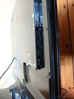 LED Samsung UE 40B6000 - 102 cm, Full HD - 11