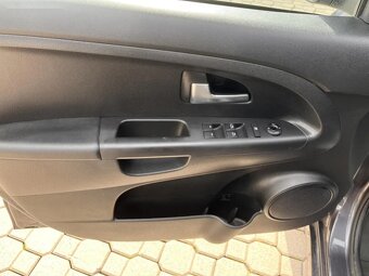 Kia Venga, 1,4 CVVT 1.majitel - 11