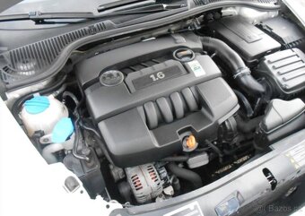 Škoda Octavia 1,6 i 75 kW DIGIKLIMA Serviska benzín - 11