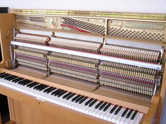 Prodám pianino Petrof mod.125 - 11