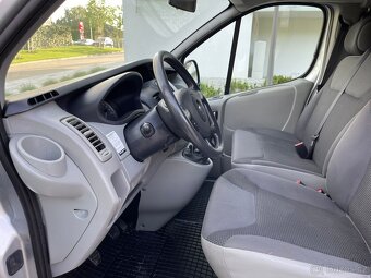 OPEL VIVARO 2.0CDTI 84KW LONG BUS 9 MÍST R.V.2014 - 11