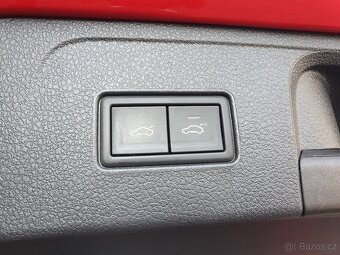 Volkswagen Passat GTE Variant 1.4TSI 160kW DSG 98tkm R-Line - 11