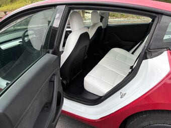 Tesla Model 3 MY21 refresh, bílý int. Long Range SoH 91% - 11