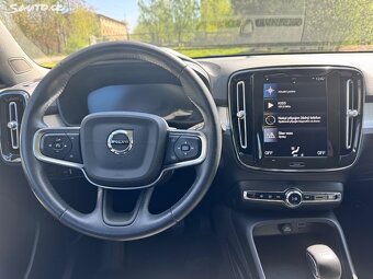 XC 40 1.5 T2 MOMENTUM PRO, VIRTUÁL, MANUÁL 6° - 11