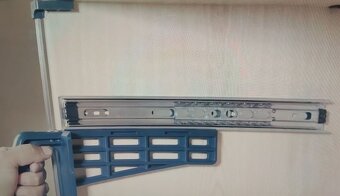 Magnetický přípravek pro vrtání pojezdů šuplíků do skříněk - 11